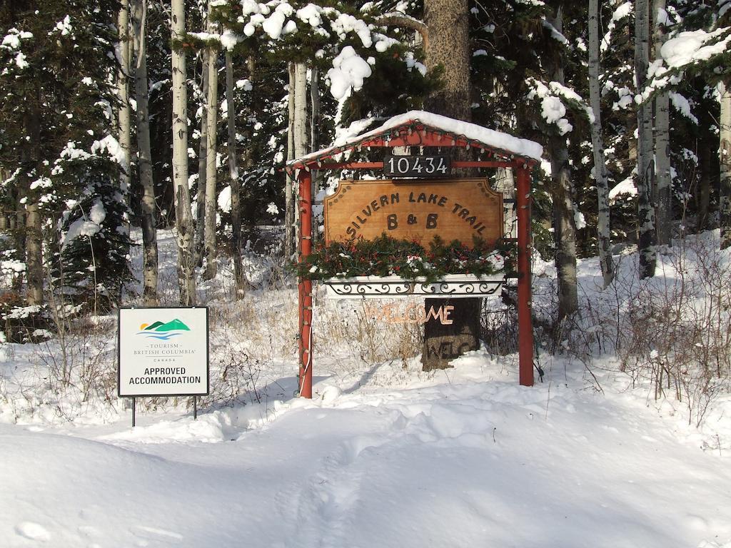 Silvern Lake Trail Bed And Breakfast Smithers Bagian luar foto