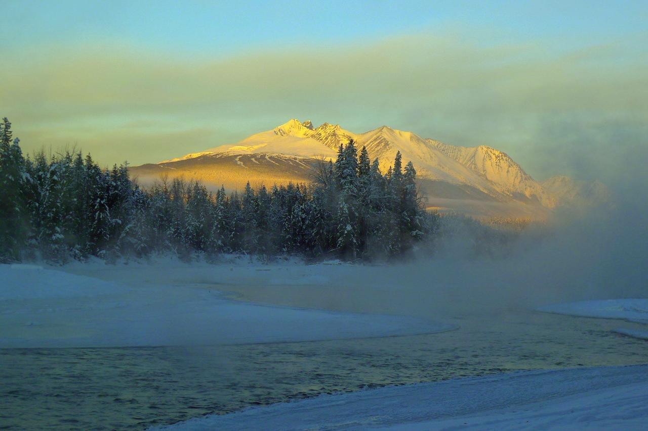 Silvern Lake Trail Bed And Breakfast Smithers Bagian luar foto
