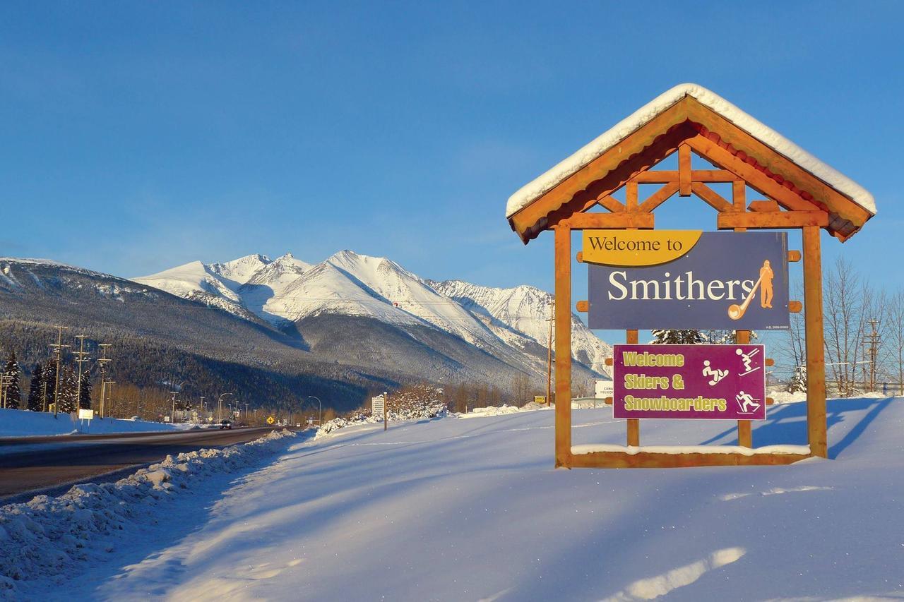Silvern Lake Trail Bed And Breakfast Smithers Bagian luar foto