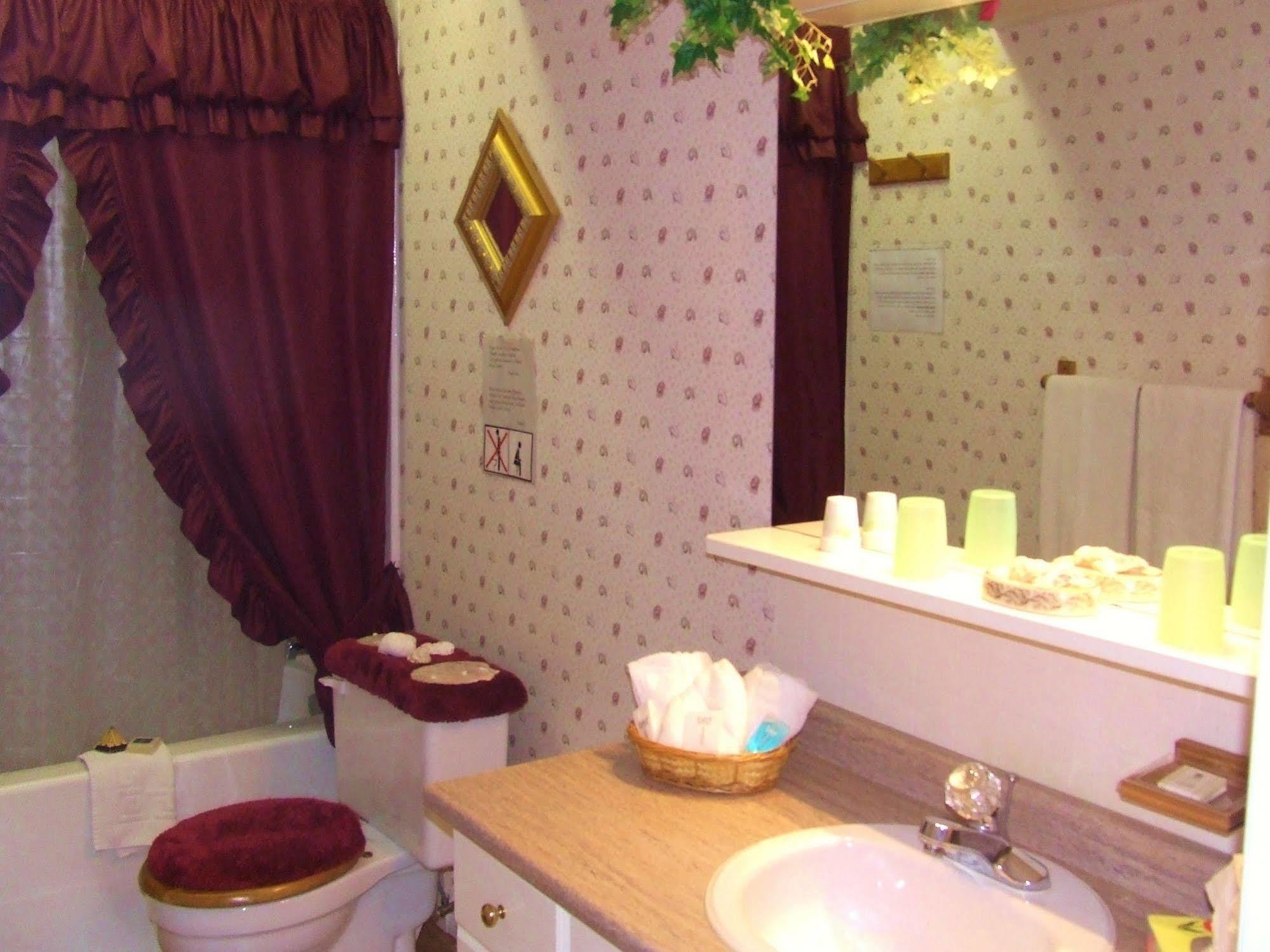 Silvern Lake Trail Bed And Breakfast Smithers Bagian luar foto